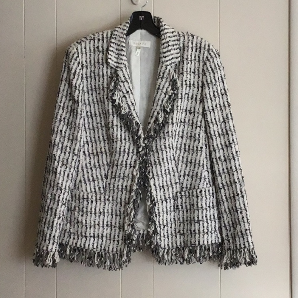 Authentic Escada black and white jacket